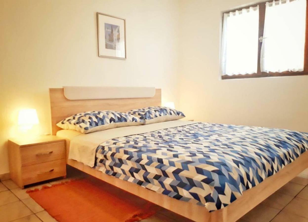 Apartmani Mia Ližnjan Exterior foto